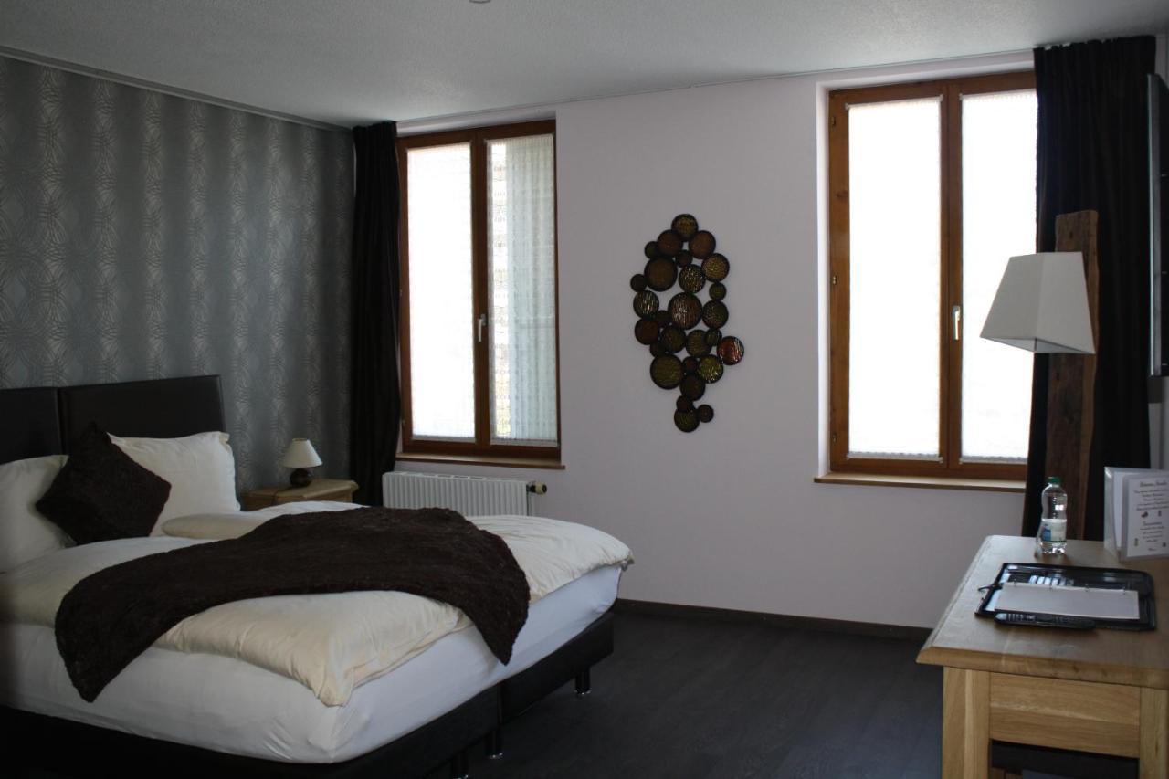 Hotel De La Gare 몽테이 외부 사진