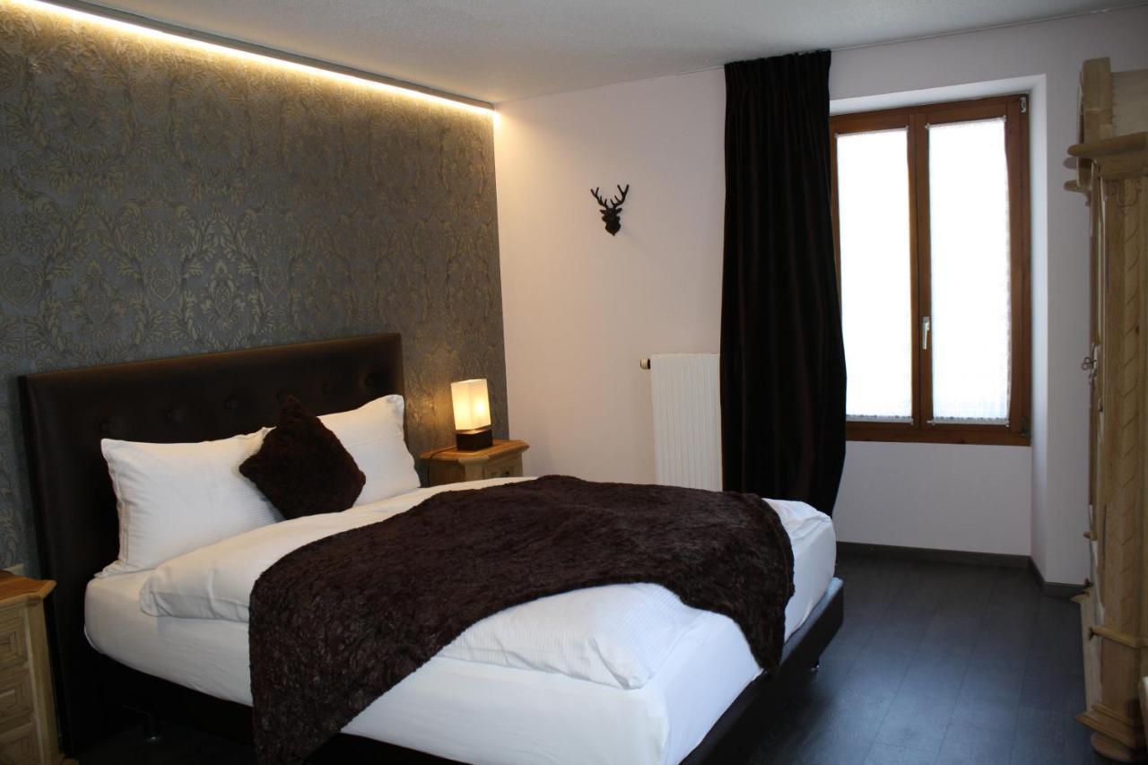 Hotel De La Gare 몽테이 외부 사진
