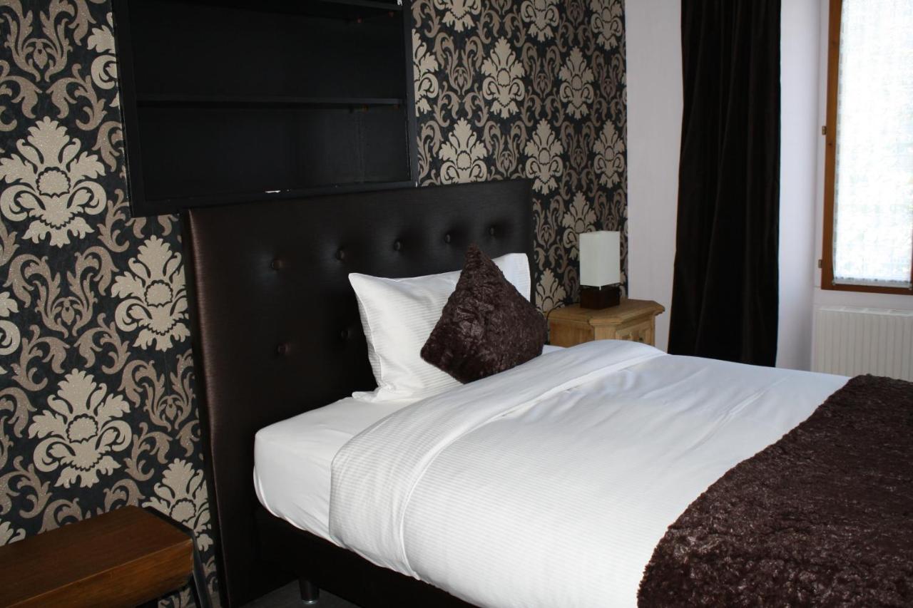 Hotel De La Gare 몽테이 외부 사진